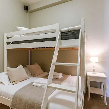 Huswell - Spacious Near The In Apartment De Haan